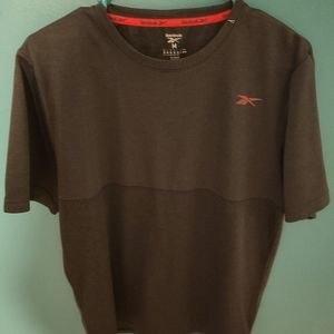 REEBOK Men's Size M Athletic PLAY-DRY Short Sleeve Black Gray Shirt